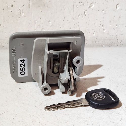 03-07 cadillac cts srx glove box lock latch handle w/ key gray