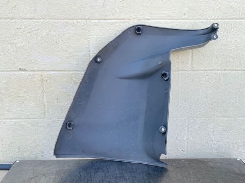 2003 yamaha 225 hp 4 stroke outboard lower apron cowling starboard 69j-42771-00-