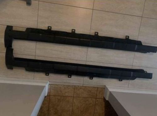 2007-2011 honda crv cr-v oem side skirt, right and left side rocker panel