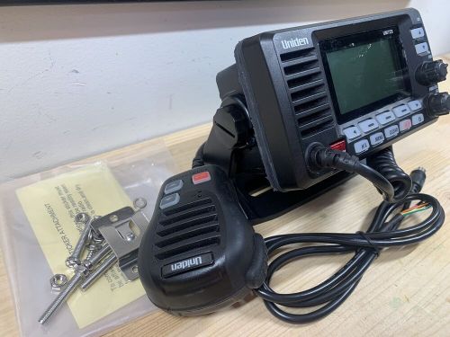 Uniden um725bk fixed mount marine radio . boat vhf.