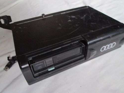 Audi s6 a6 c4 10 disc multi cd changer and magazine avant saloon 100 1994 - 1997