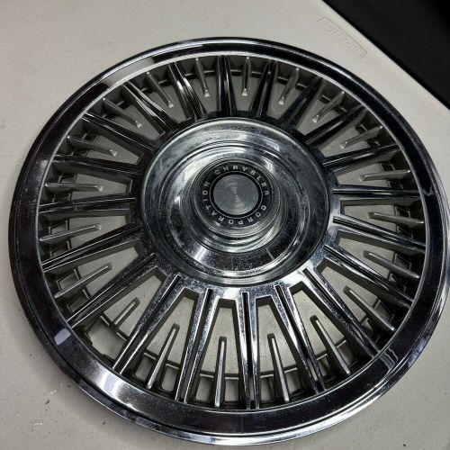 (1) oem 81 chrysler aries/81 plymouth reliant 14&#034; hubcap/wheel cover 4126744 438