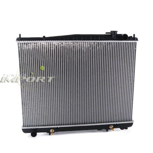 2000-2003 infiniti qx4/2001-2004 nissan pathfinder 3.5l dohc radiator assembly