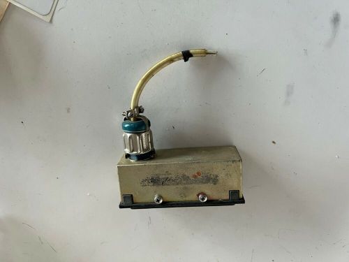 King ka-40 marker beacon indicator remote light adapter 071-0003-00 for parts