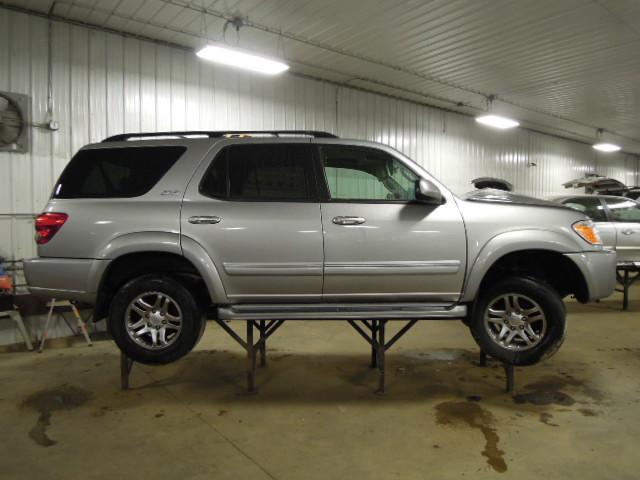 2007 toyota sequoia 92050 miles rear or back door right