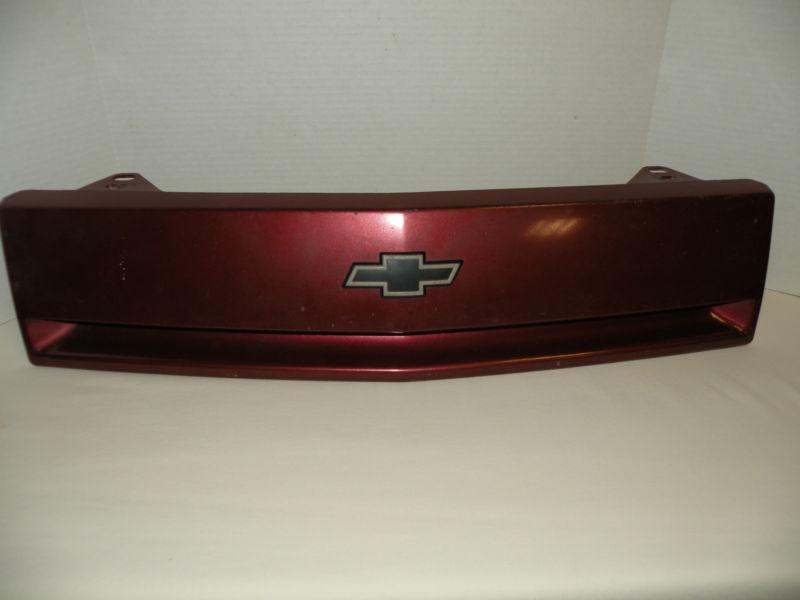 1991-1994 chevy cavalier grill  burgandy ?  oem