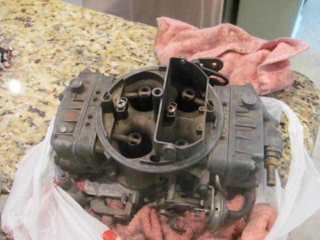  holley carburetor 650cfm dual pump 4 barrell spread bore bbl carb no reserve