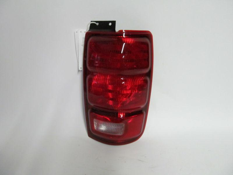 98 99 00 01 02 ford expedition oem right tail light nice!