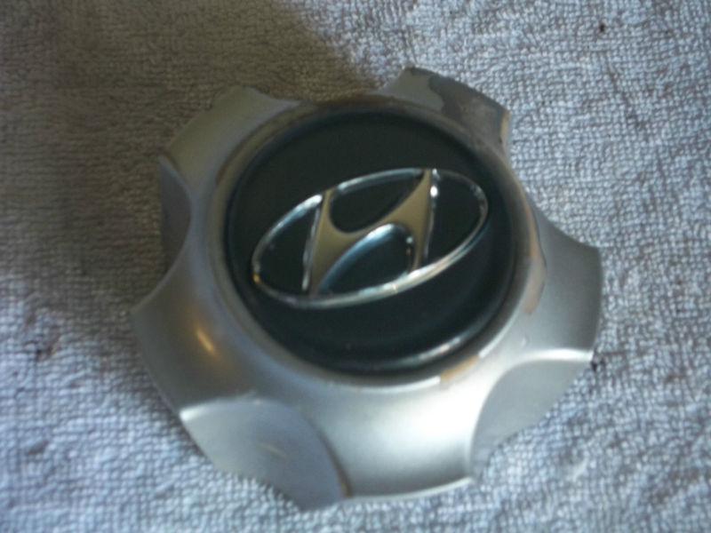 00 01 02 03 04 05 hyundai santa fe center wheel cap hub 52960-26200 