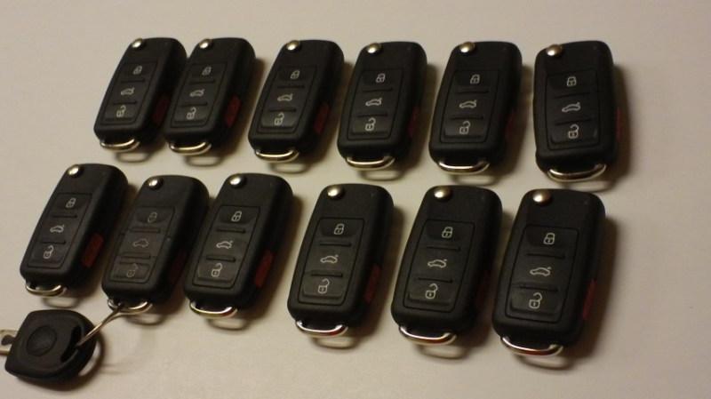 Vw keyless flip key key entry fob jetta passat fcc id:nbg010180t lot of 10 