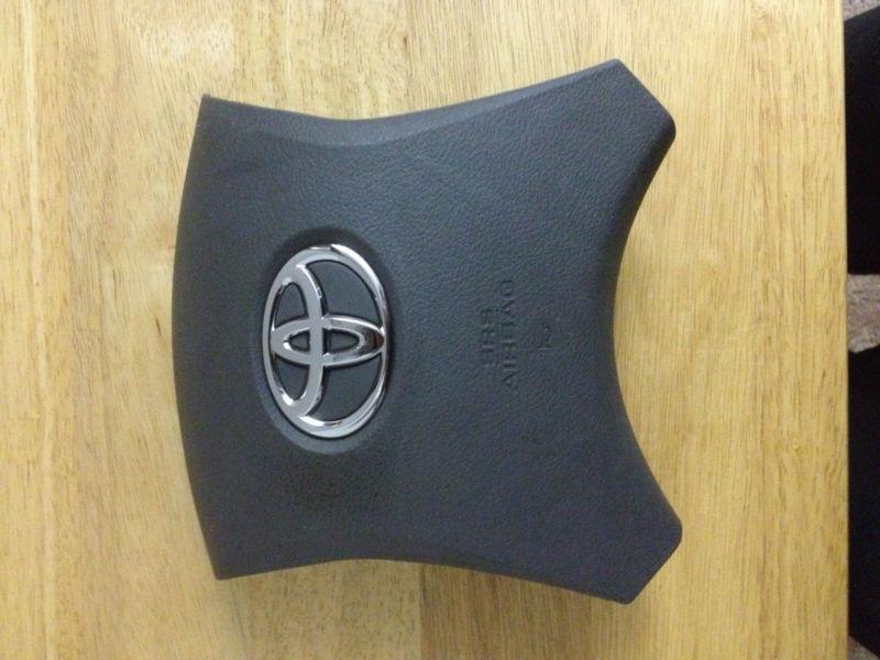 Camry 2007-2011 airbag (shipping may depend on your place)