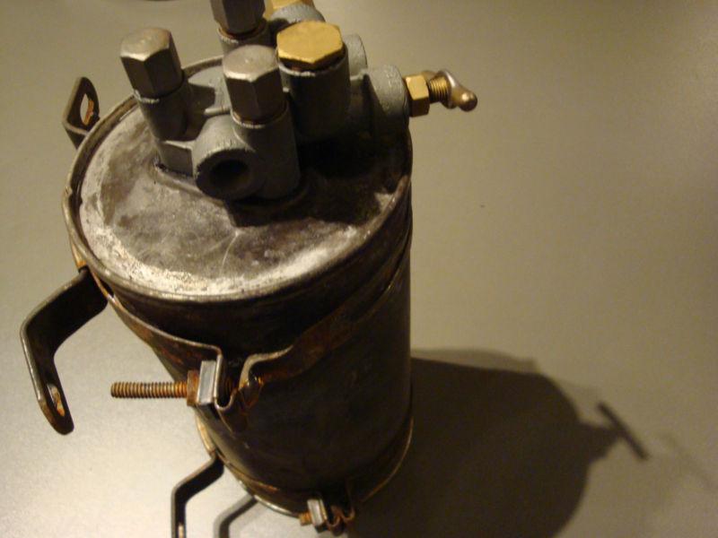 1927 hupmobile oil filter can receptical