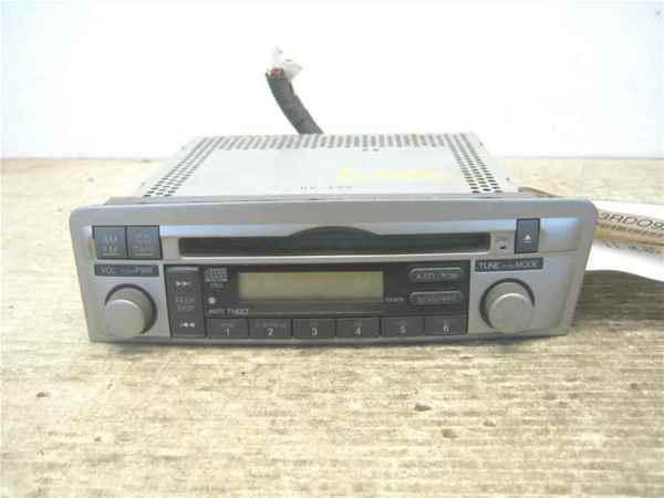 02 03 honda civic htbk cd single disc player radio oem