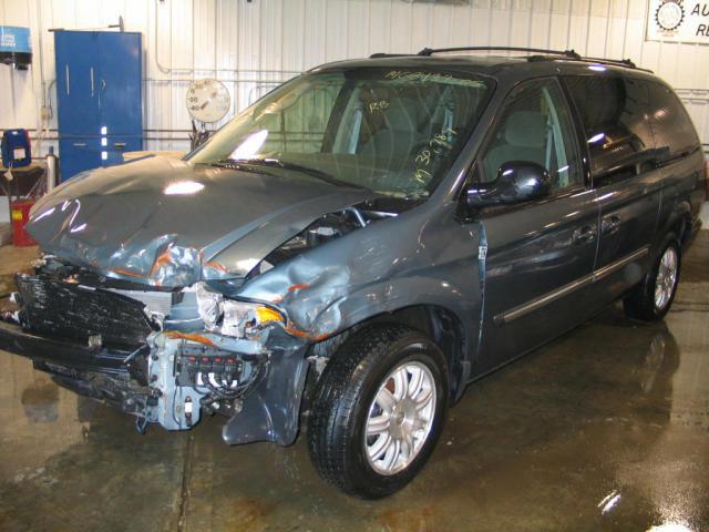 2005 chrysler town & country 30789 miles fuel pump 675570