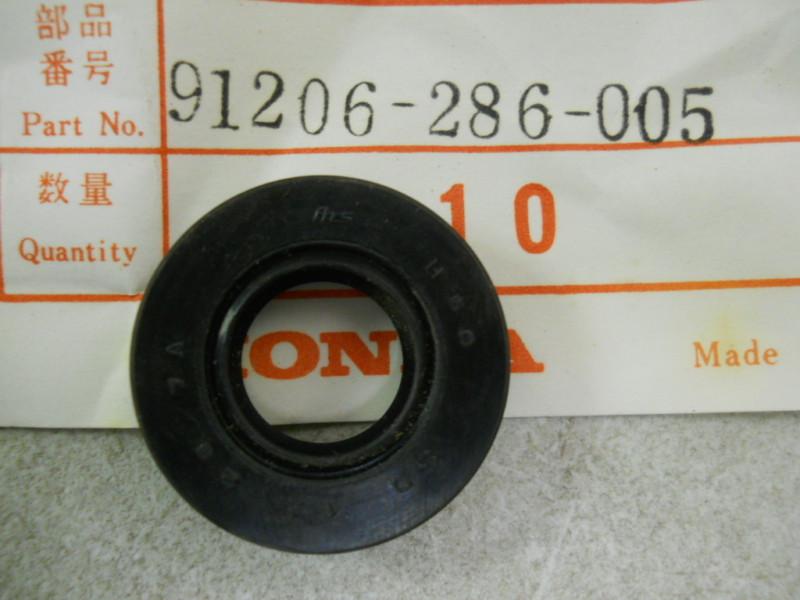 Honda nos cb100, cb125, cb350, cb360, oil seal 14x28x7, # 91206-286-013   d1