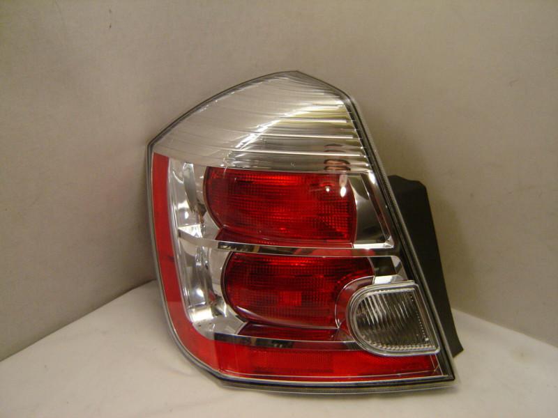 Nissan sentra left tail light 07 08 09 oem