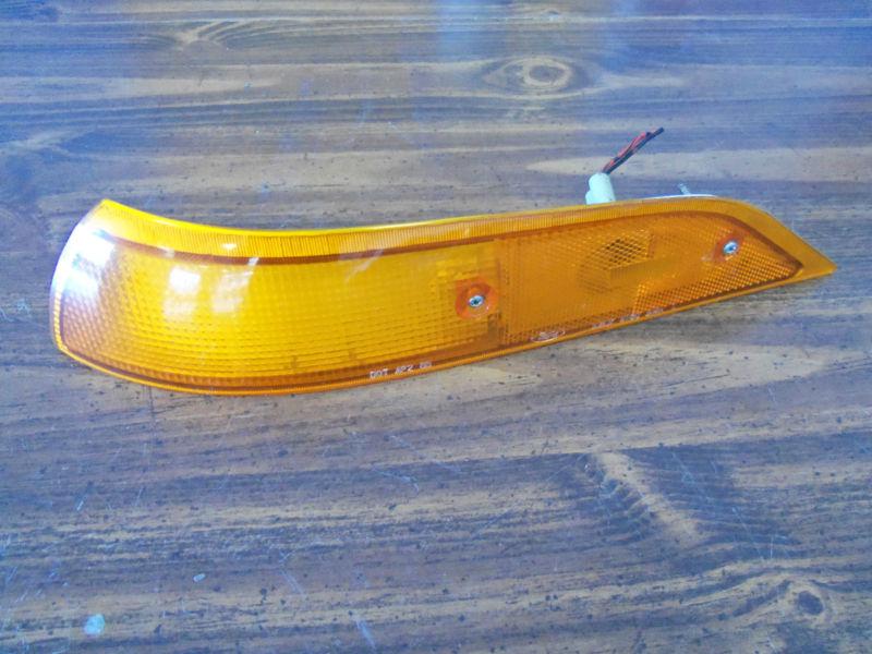 1991-1994  capri  front left side parking driving  marker  lamp light oem amber 