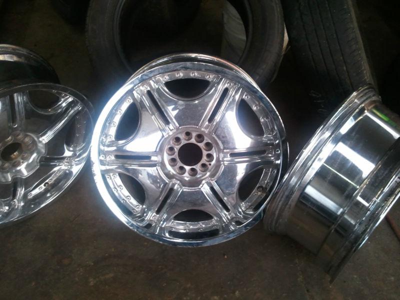 Set of 4- 20" universal wheels 5 lug 