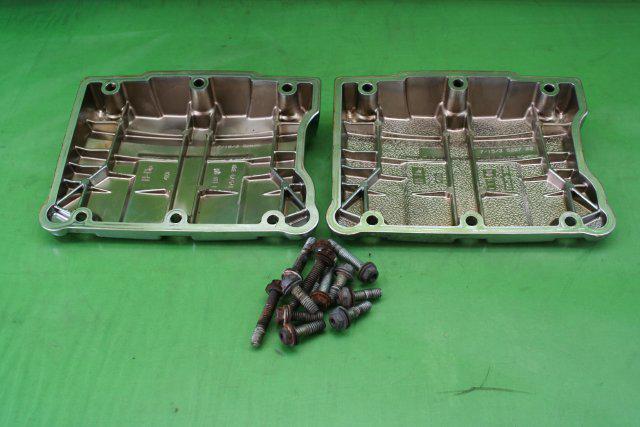 03 harley davidson 1450cc twin cam 88 engine rocker lower inner covers 17543-99