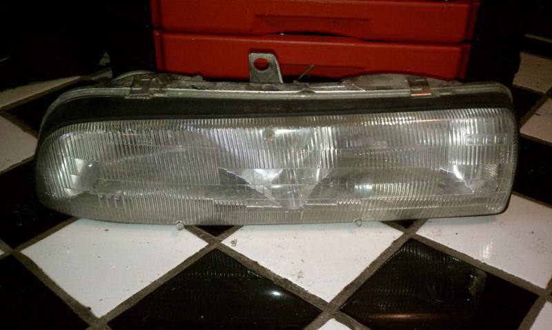 1992 1993 1994 1995 1996 buick regal right passengers headlight lamp