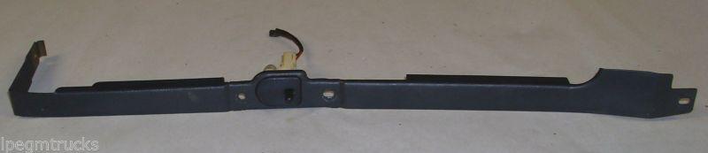 1997 pontiac sunfire glove box dash trim 2d 2.2l chevy cavalier