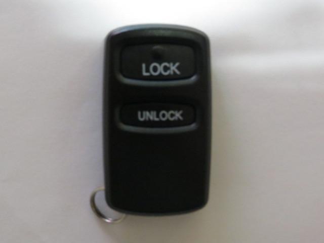 New mitsubishi remote 2 button keyless entry fob transmitter fcc id: oucg8d-525 