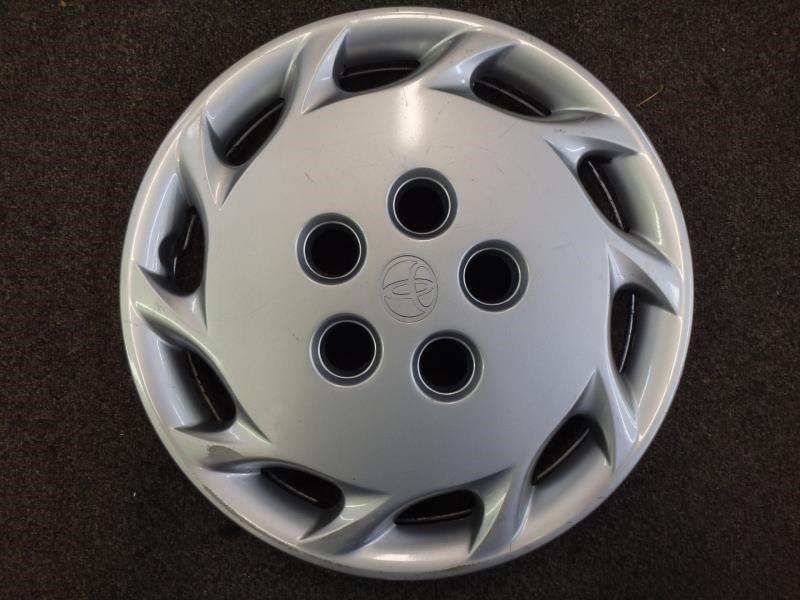 97 98 99 toyota camry wheel cover 4 cyl 10 hole