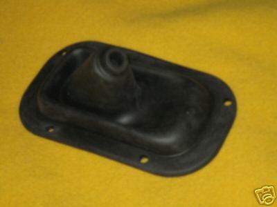 Datsun 620,810,b210,510,720,200sx inner floor shift boot nos