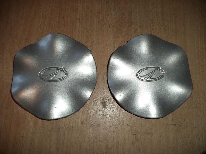 99 00 01 02 03 04 oldsmobile alero wheel centers hub caps silver