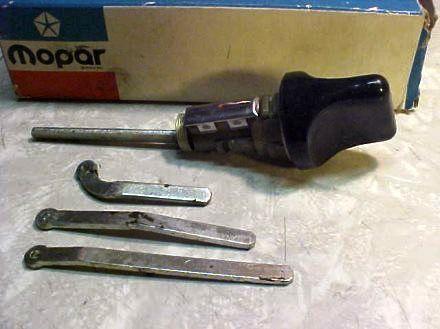 Nos mopar trunk lock tailgate dodge plymouth chrysler 1969 1970 1971