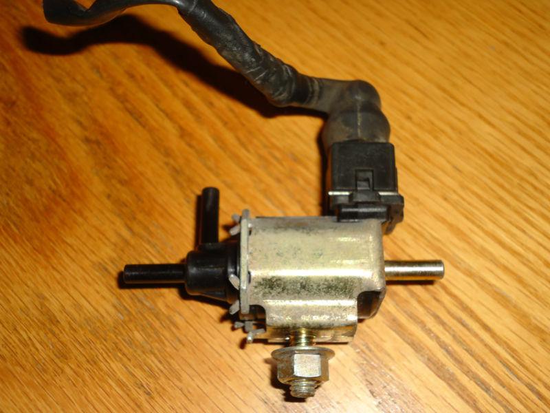 93- 95 altima quest 95 240sx egr vacuum switch valve vsv k5t46471 1495660u10   *