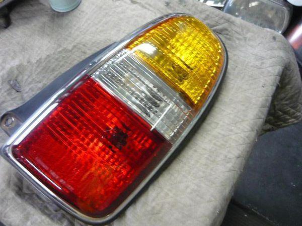 Daihatsu mira 1999 rear right combination lamp [0015500]