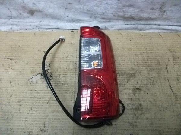 Nissan otti 2005 rear right combination lamp [0015500]