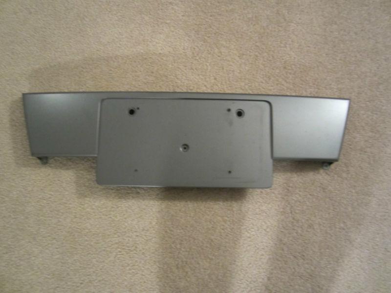 Audi a4 s4 a5 s5 b8 quattro 3.0t front license plate bracket - stone grey