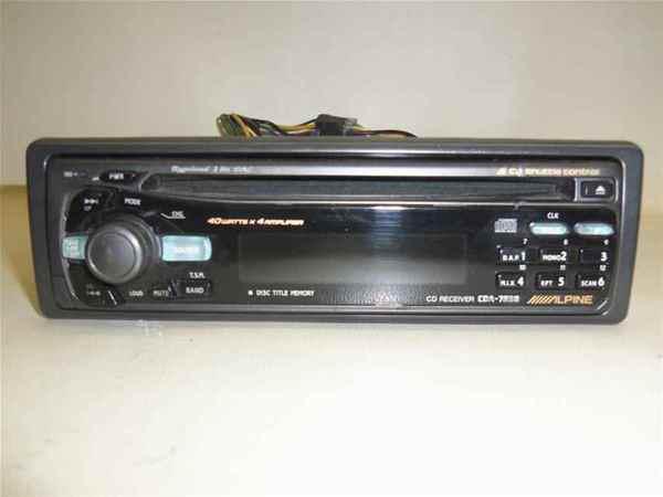 Alpine cda-7838 cd radio w/detachable face lkq