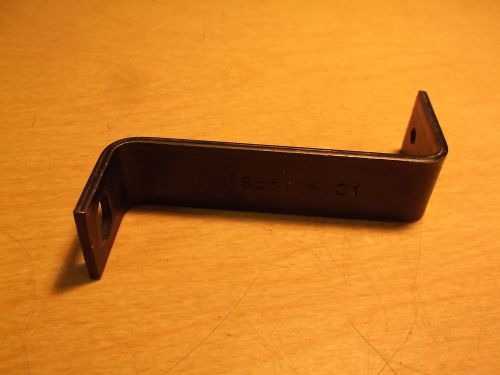 New international navistar air inlet bracket 1655114c1 *free shipping*