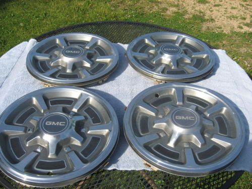 1979 gmc chevy truck 3/4 ton 15 inch hub caps with adapters 16 1\2