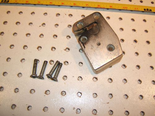 Jaguar 1969 xj6 series 1 left driv front / rear door plastic/ metal 1 latch,lh13