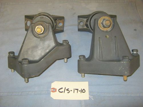 Omc cobra 2.3l engine mounts 0912483 and 0912482  lot c/s-17-10 freshwater