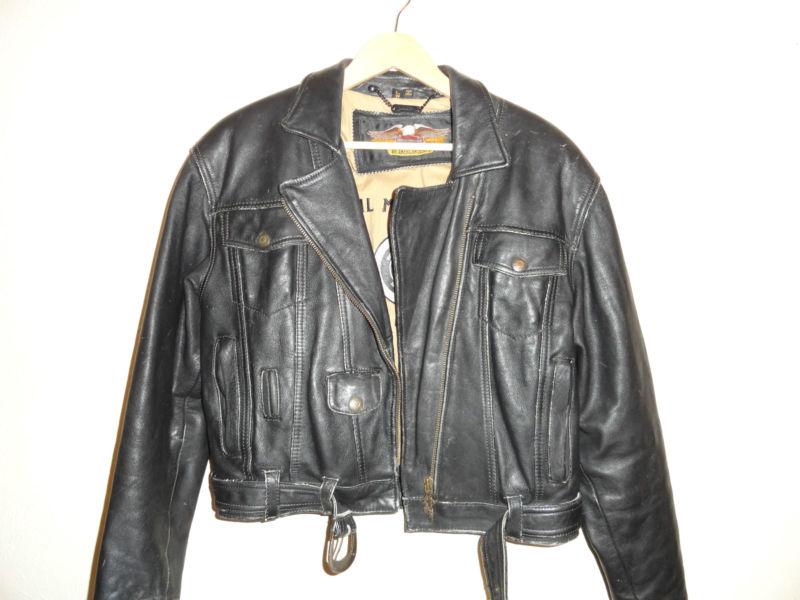 Womens large mens small harley davidson jacket (mens small  ? ) 