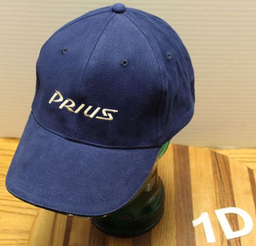 Very nice dark blue toyota prius hat adjustable in very good condition