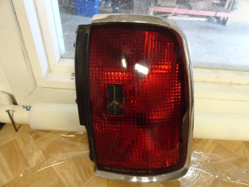 95-99 oldsmobil 88 passanger right side taillight oem 52187a5