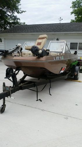 1979 boomer fish and ski boat