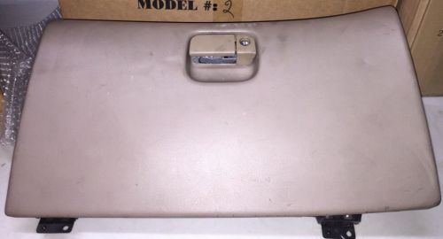 94 95 96 97 honda accord cream / tan glove box compartment assembly oem (33gb)