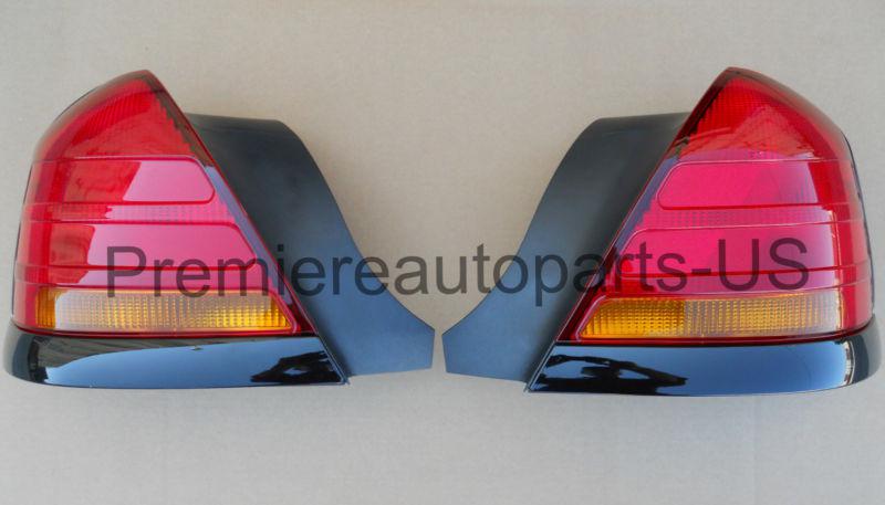 1998-2011crown victoria new rear left & right tail light red amber & black strip