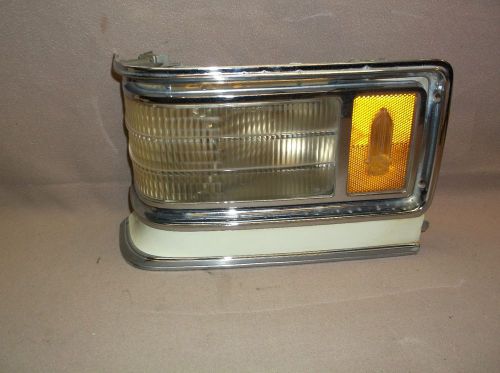 1976 cadillac left front park turn signal cornering light coupe de ville nr