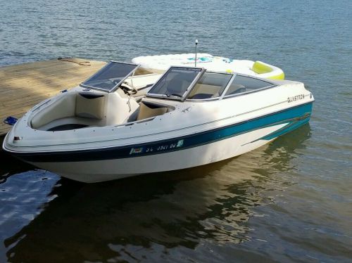 Glastron ski pleasure boat gx185 still under warranty