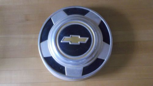 1961 62 63 chevrolet dogdish  hubcap