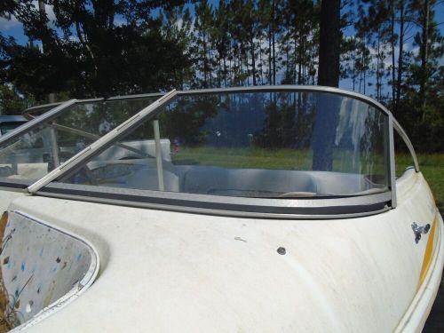 Larson 176 flyer, boat port side curved windshield, this single piece