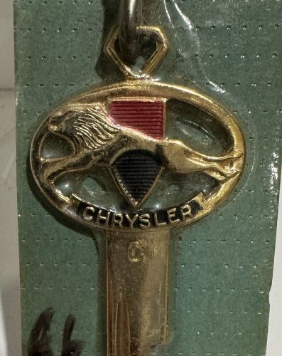 Vintage 1956 and up chrysler golden lion uncut door &amp; ignition key with ring moc